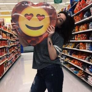 Meet your Posher, Rebekah